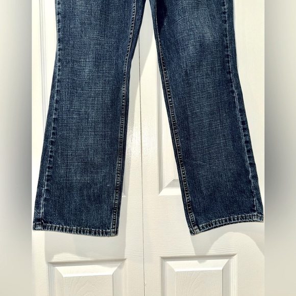 Britannia Women's Blue Jeans. Size 10P. VGUC - Picture 3 of 10